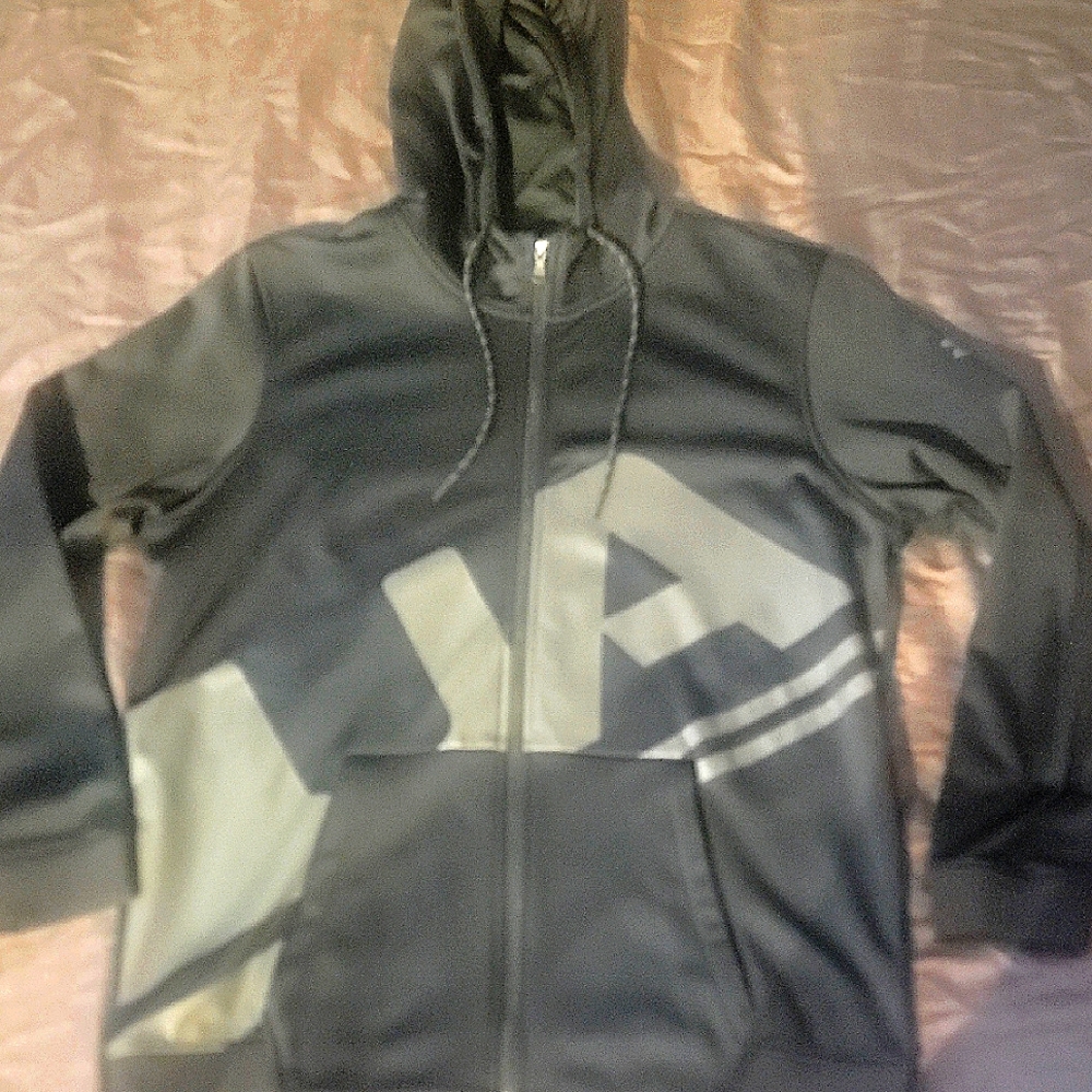 Mens Under Armour Fleece Full Zip Hoodie. No Tag But Never Worn